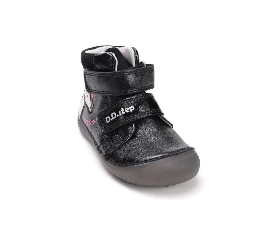 d.d.step unicorn barefoot leather glow in the dark shoes (a063-52815b) shoes uk product image showing details