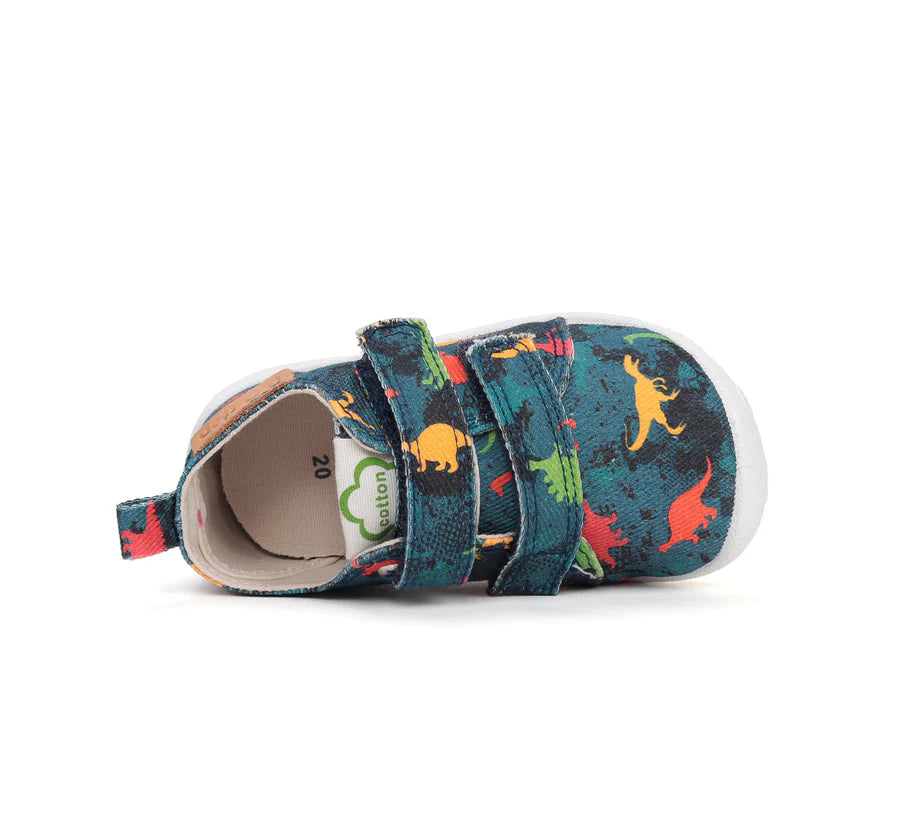 d.d.step boys barefoot/ water-repellence/canvas (c086-52562a) shoes uk side view highlighting sole flexibility and shape