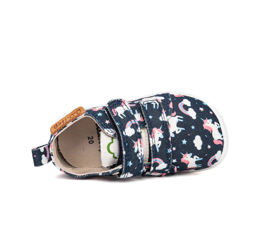 d.d.step girls barefoot/ water-repellence/canvas (c086-52832) shoes uk side view highlighting sole flexibility and shape