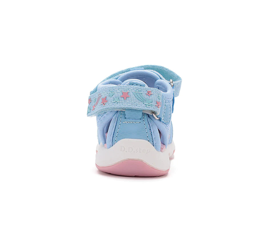 d.d.step girls' quick dry sandals (g065-51748e) sandals uk close up of material and stitching details