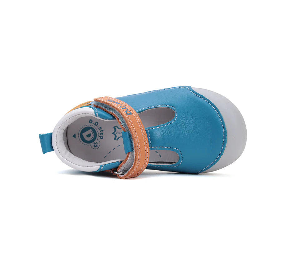 d.d.step boy leather open shoes (h066-51978b) shoes uk side view highlighting sole flexibility and shape