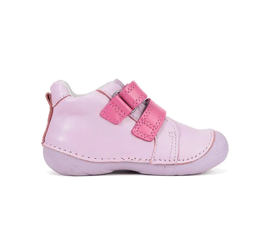 d.d.step little girl first step shoes (s015-61267) shoes uk side view highlighting sole flexibility and shape