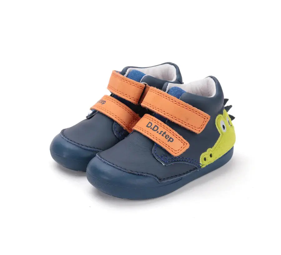 d.d.step first step leather boy shoes (s066-52509a) shoes uk product image showing details
