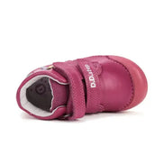d.d.step girl first step leather shoes (s066-52737) shoes uk close up of material and stitching details