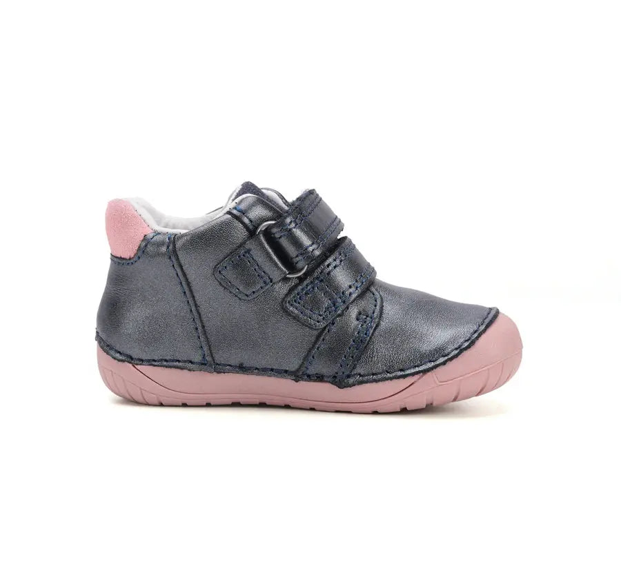 d.d.step girl barefoot shoes (s070-52656a) shoes uk side view highlighting sole flexibility and shape