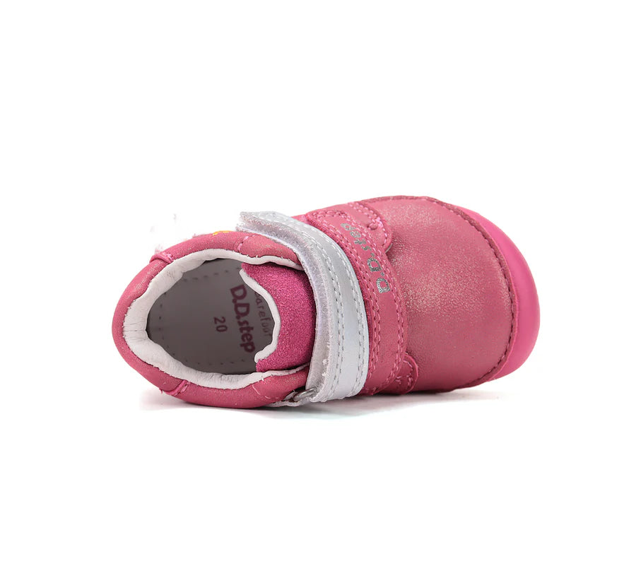 Side view of D.D.Step barefoot toddler shoes showing flexible rubber sole