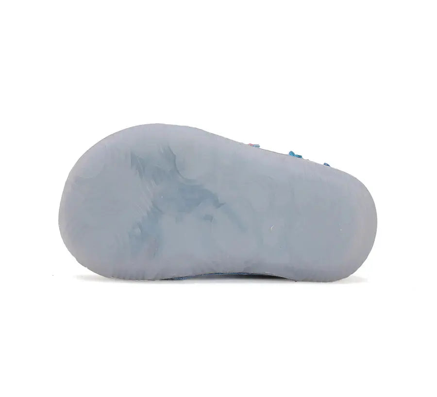 flexible sole wide toe box toddler shoes detail