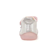 d.d.step girl barefoot leather shoes (s073-61866) shoes uk close up of material and stitching details