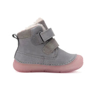 d.d.step little girl padded ankle boots (w082-52314b) boots uk close up of material and stitching details